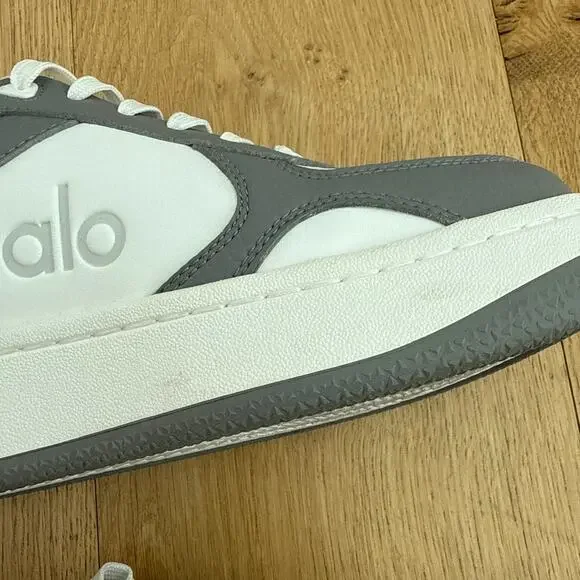 Alo Yoga Sneakers Recovery Mode Size US7 White Gray - Picture 3 of 9